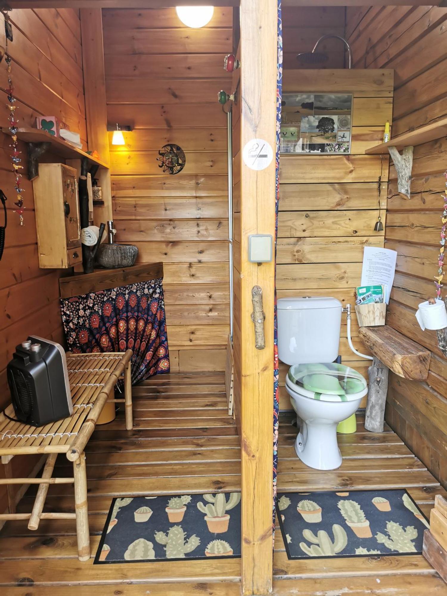 Champmotteux La Bulle Des Champs B&B 객실 사진